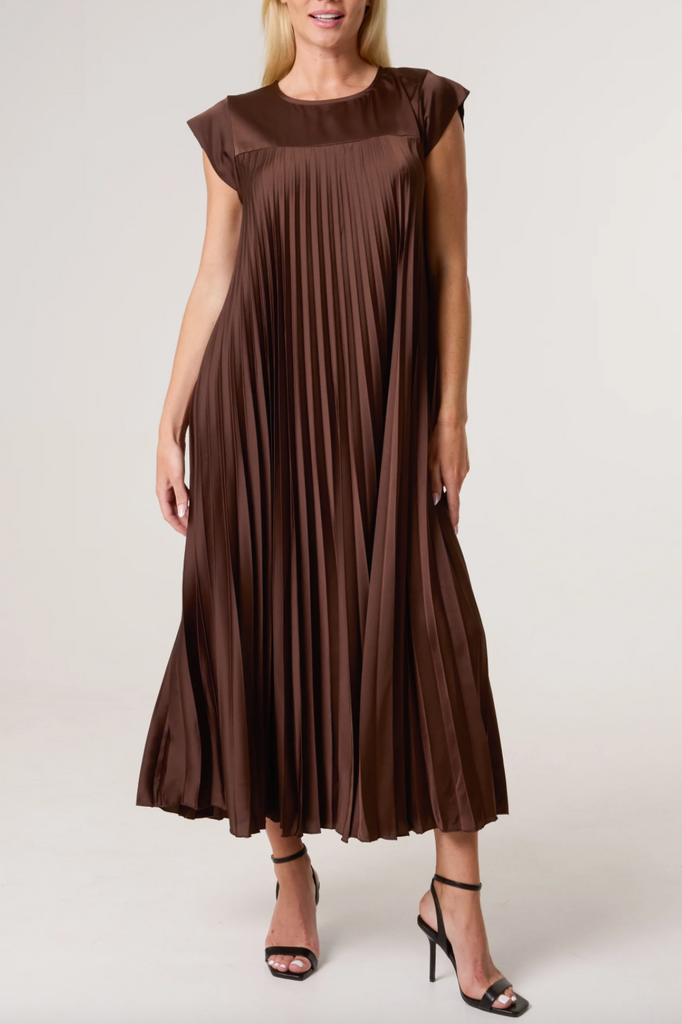 Pryia Pleated Dress Chocolate